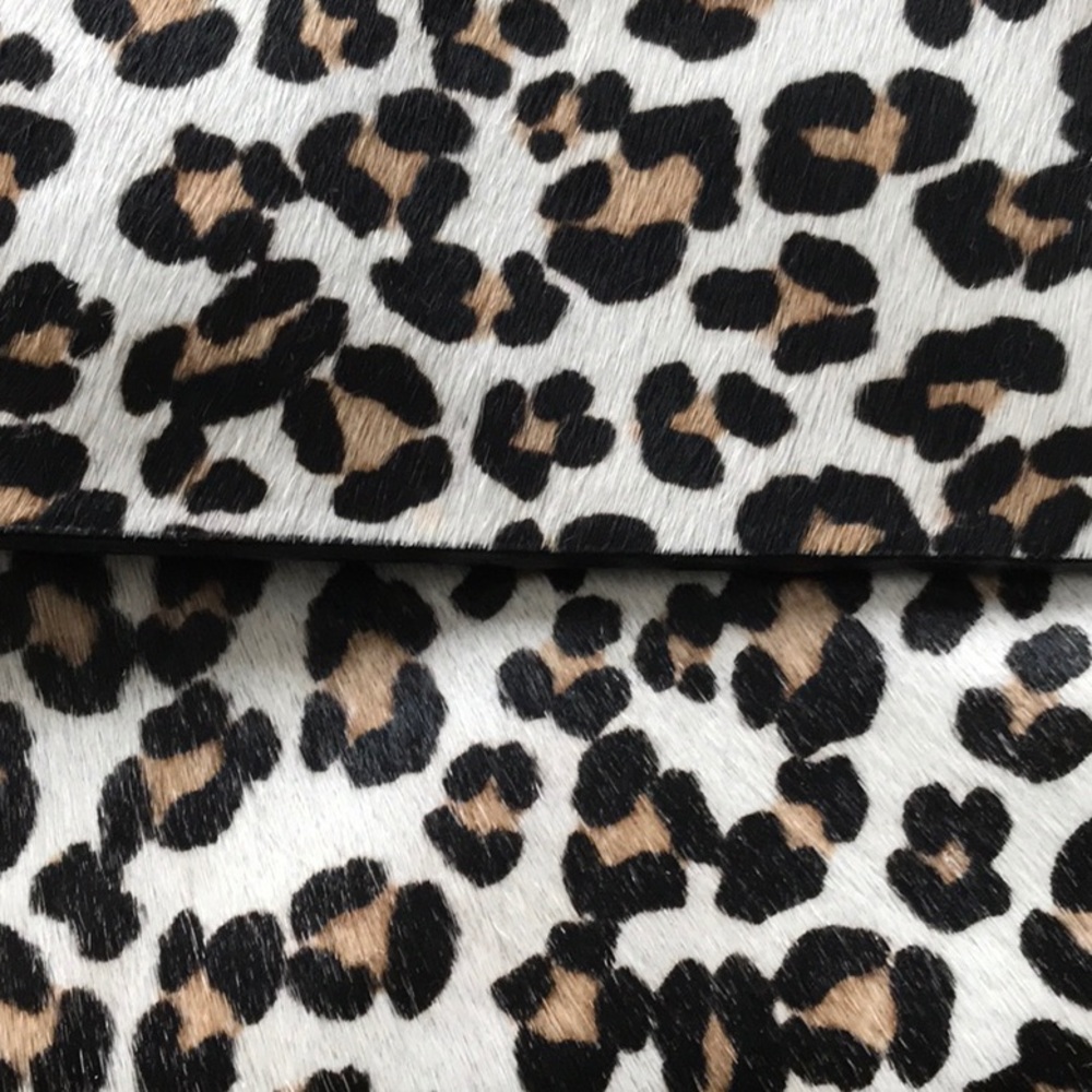 Ann Taylor Calfskin Cheetah Print Clutch Timeless - Picture 7 of 7